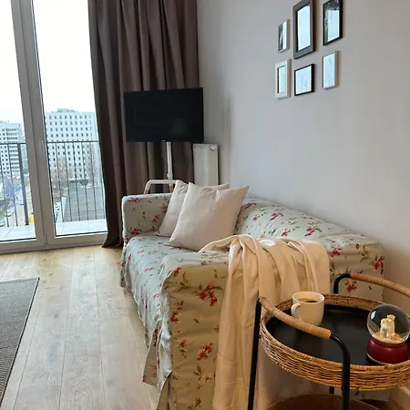 Domaniewska Apartment Warsaw
